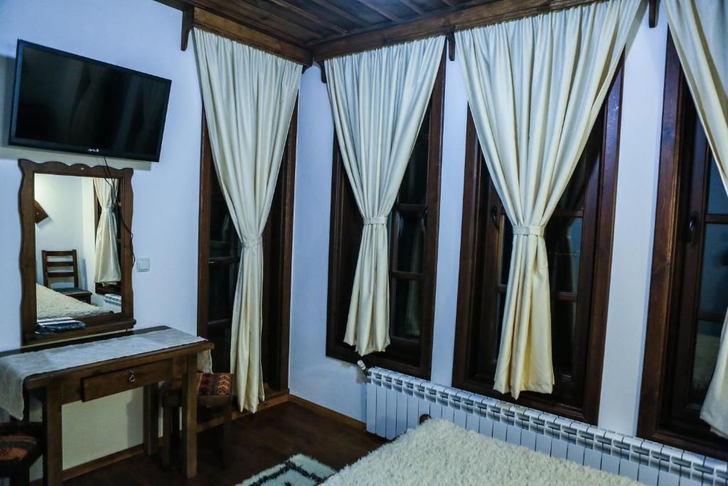 Дома для отпуска Leshtenski Rai Guest House Лештен-98